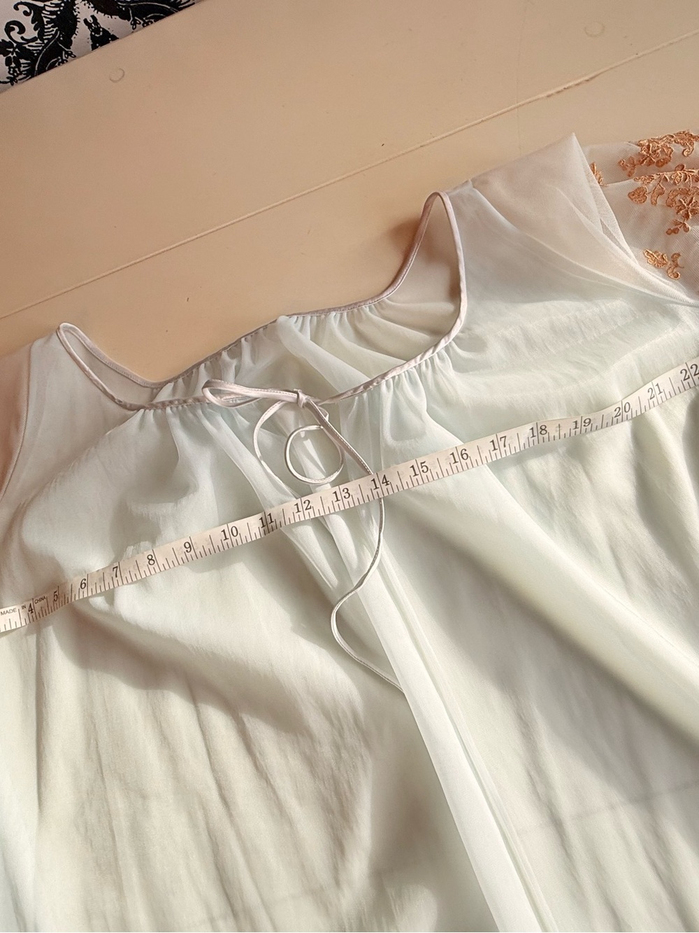 Vintage 1950s Vanity Fair Peignoir Set Pale Blue & Gold Embroidered Small - Picture 12 of 17